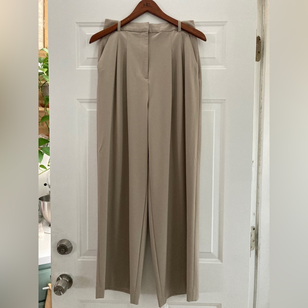 Wide Leg Pleated Trousers